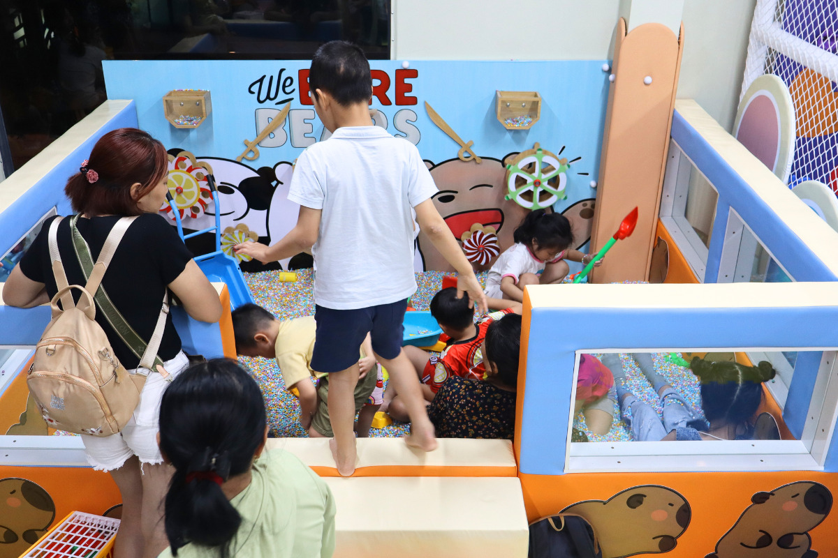 Khu vui choi tre em quan 2 Labubu Kids tang 2