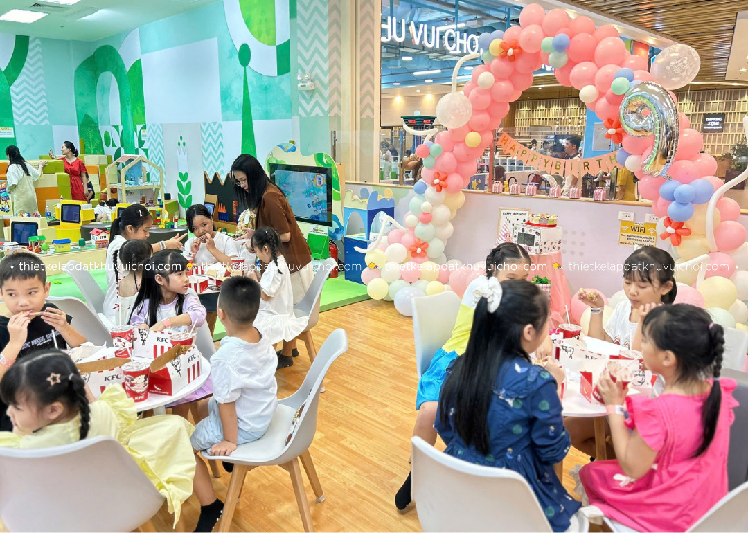 Tổ chức sinh nhật cho bé tại khu vui chơi Kidzooona Mollyfantasy