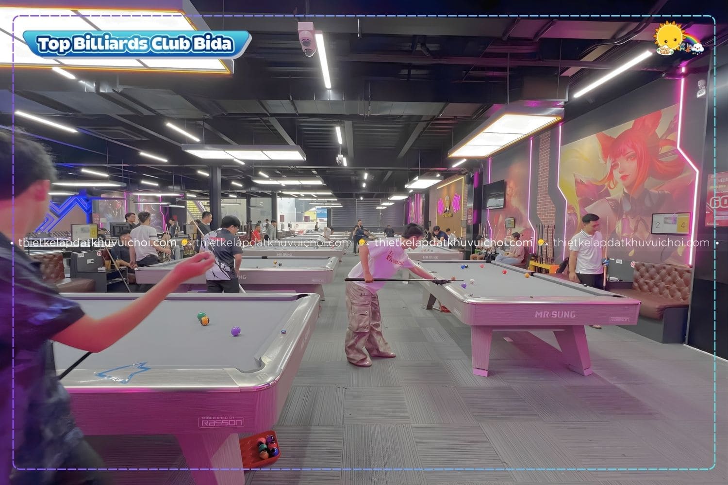 Toàn cảnh câu lạc bộ bida Top Billiards Club