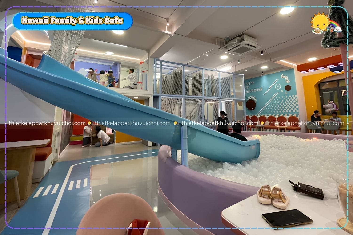 Kawaii Family & Kids Cafe