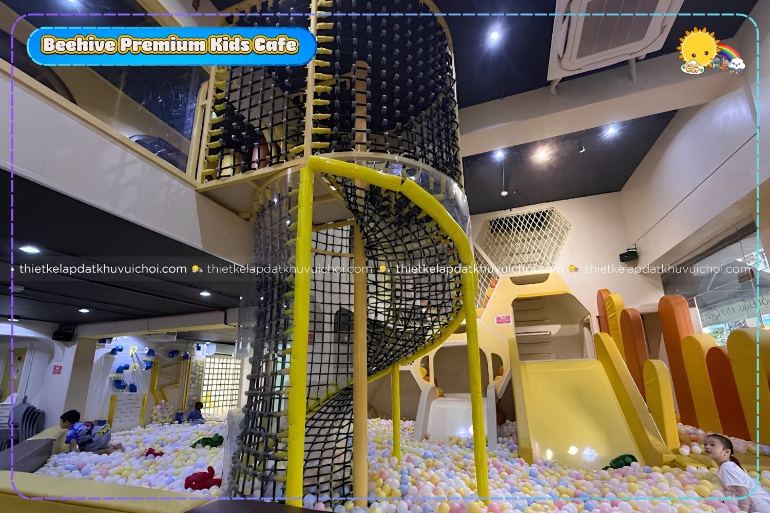 Khu vui chơi trẻ em kết hợp quán Cafe Beehive Premium 