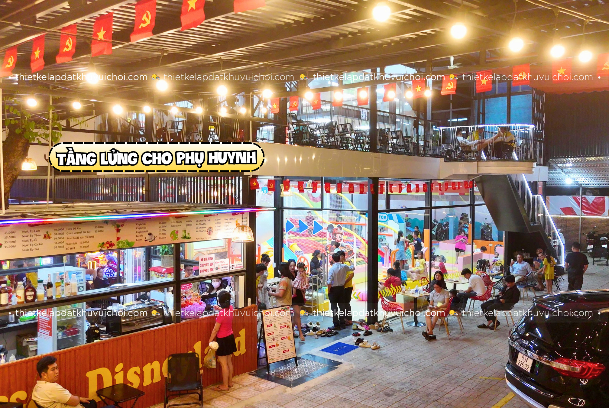 Thiết kế khu vui chơi trần cao có tầng lửng cho phụ huynh